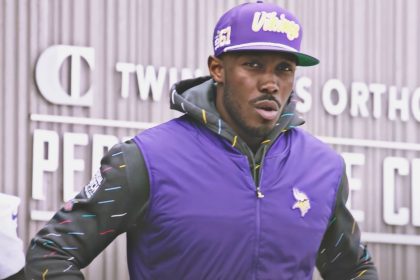 Questions Answered: Vikings Trading Back in Draft, Darnold’s Money, Holland or Bynum?