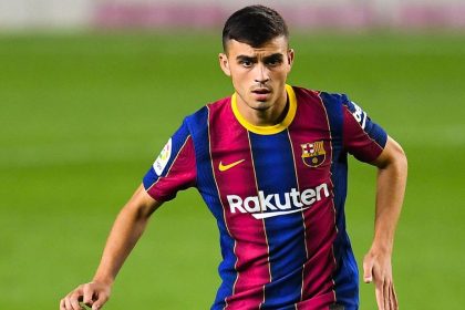 Pedri signs a contract extension with Barcelona