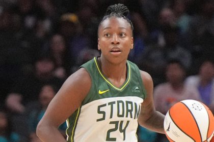Report: Blockbuster three-team WNBA trade has Jewell Loyd, Kelsey Plum on move