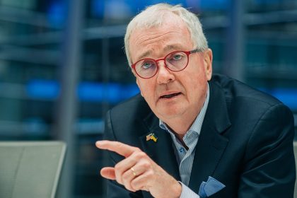 New Jersey governor houses migrant at his house, tells feds ‘good luck’ trying to get her