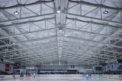 USA, Russian Figure Skaters Among Passengers on Crashed Plane Outside Washington D.C.