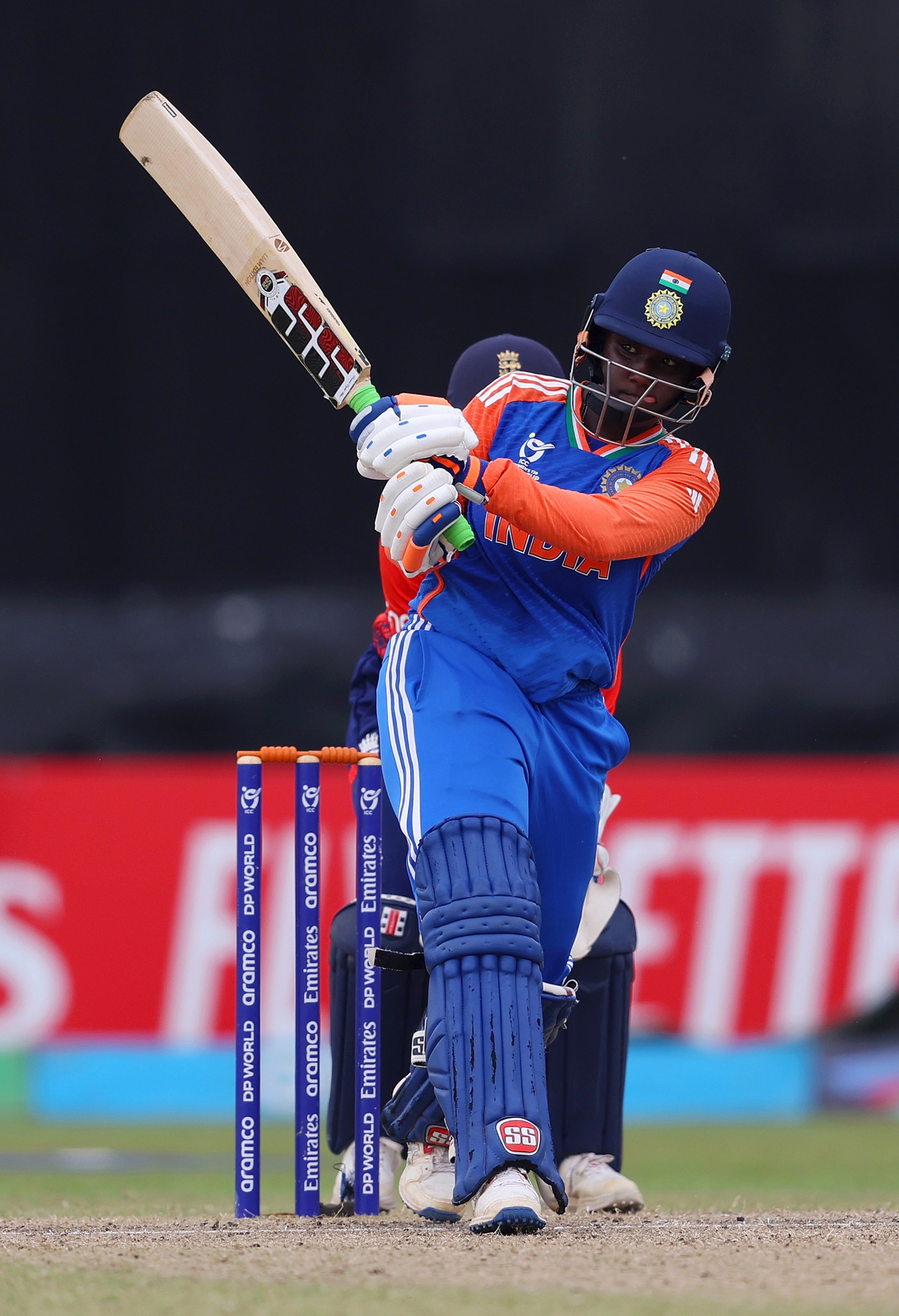 Sisodia and Kamalini lead the way as defending champs India cruise into final