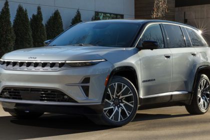 Jeep Is Finally Releasing The Cheaper Wagoneer We’ve Been Waiting For