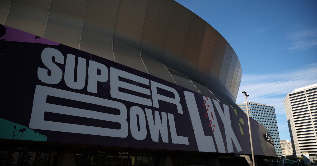 Fleur-de-Links, February 3: Super Bowl madness begins in NOLA