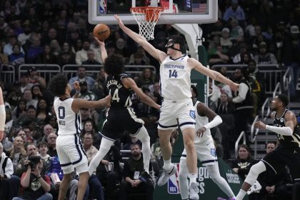 NBA Boilers: Zach Edey Records Double-Double in Under 20 Minutes in Grizzlies’ Win