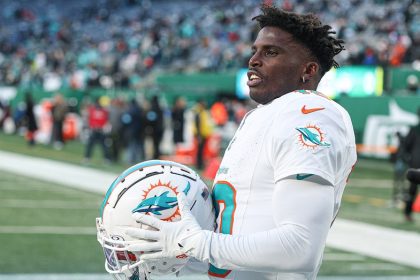 Dolphins’ Tyreek Hill doubles down on ‘love’ for Miami, despite ‘frustration’ with regular season results