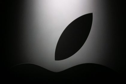 Apple ordered by UK government to open encrypted user accounts