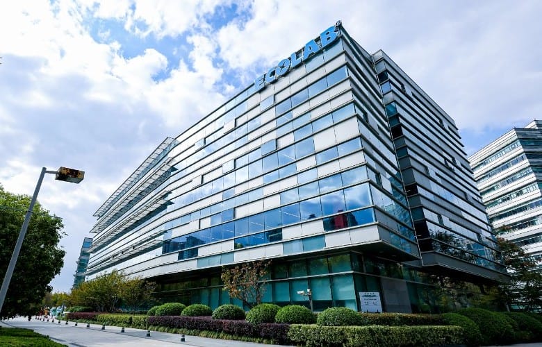 Standard Chartered Marketing Shanghai Office Blocks After BlackRock Default