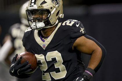 Saints re-sign RB Clyde Edwards-Helaire to one-year contract