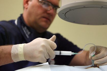Epidural Steroid Shots for Back Pain Have Limited Efficacy, Review Shows