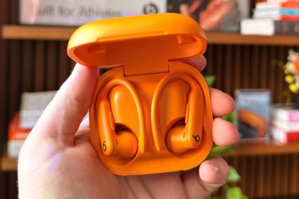 Review: Powerbeats Pro 2 tick all the boxes with heart rate monitoring, slimmer design, H2 chip, more