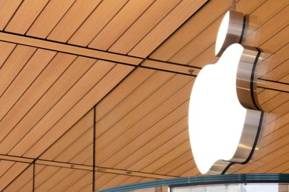 Report: Apple strikes deal to bring AI to China, rejects DeepSeek option