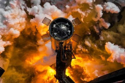 SpaceX preps the mighty Starship rocket for its 8th flight test