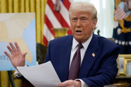 Trump signs late-night executive order abolishing handful of federal advisory boards