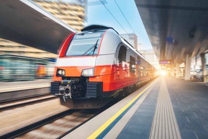 Toronto and Quebec City to get 300 km/h electric train line