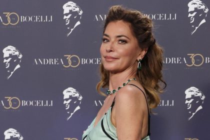 Shania Twain gets tearful as she closes ‘special’ chapter: ‘You are everything’
