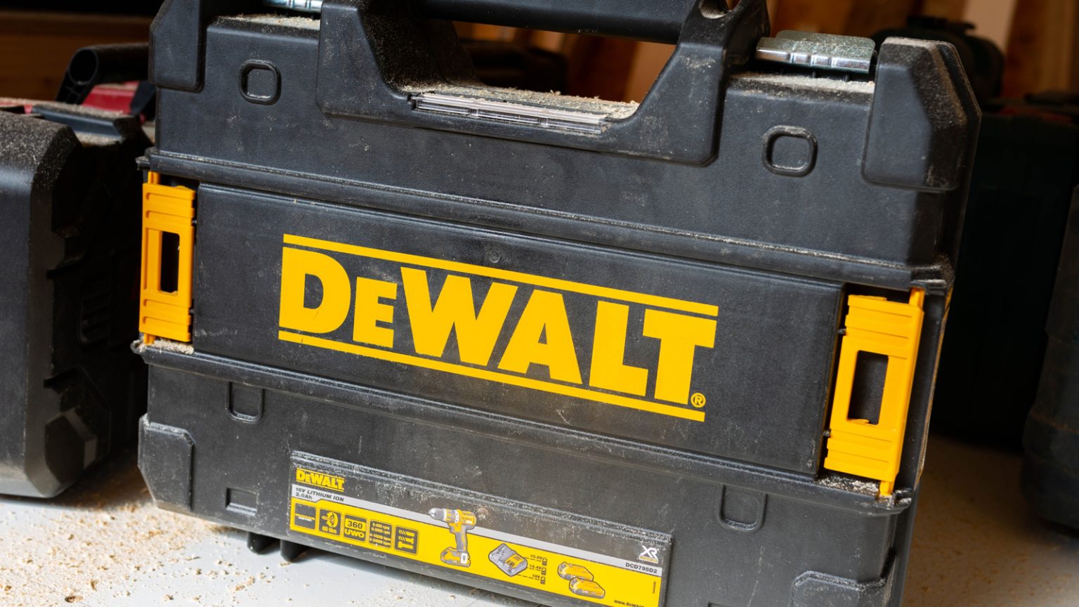 5 Small But Mighty Mini Tools You Can Find From DeWalt