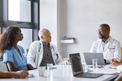 Health systems chase ROI, target efficiency in AI for 2025