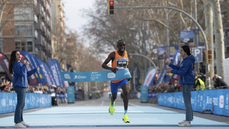 Ugandan runner Jacob Kiplimo completes first ever sub-57 minute half marathon
