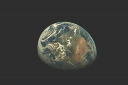 The secretive X-37B space plane snapped this picture of Earth from orbit