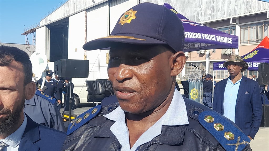 Snl24 | Fong kong ‘DStv’ lands cop in hot water