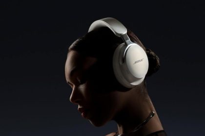 Deals: Bose Diamond QuietComfort Ultra Headphones $100 off, Galaxy Watch 7 from $68 with S25 purchase, chargers, more