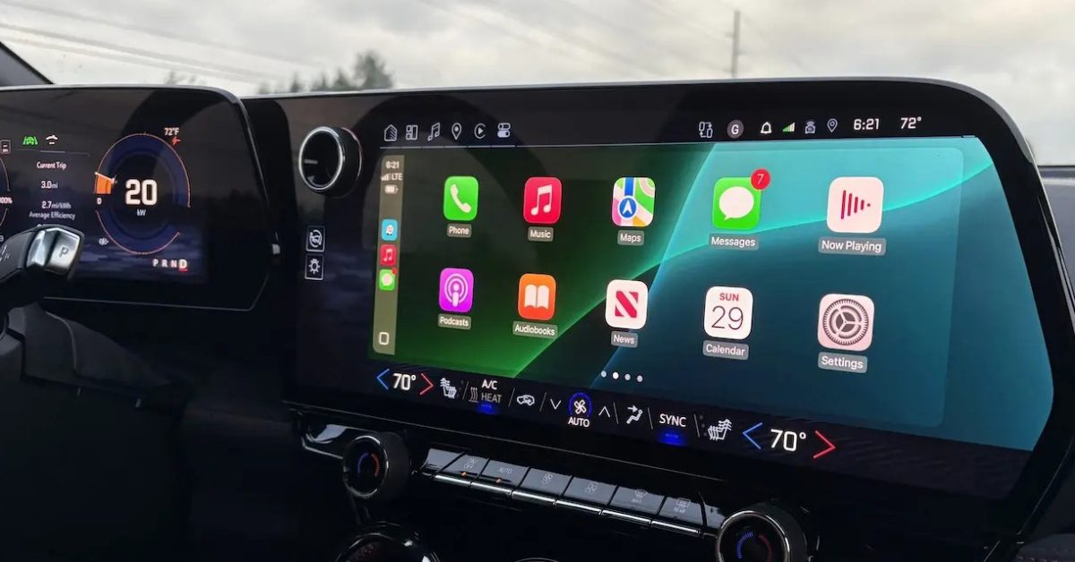 Apple just fixed one of CarPlay’s biggest usability issues