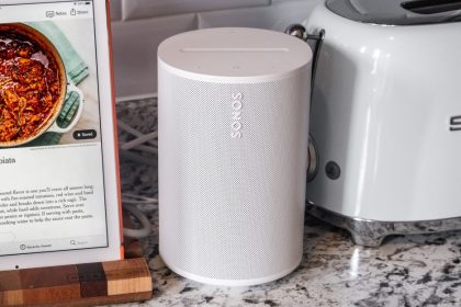 Sonos speakers and soundbars are 25 percent off for existing customers