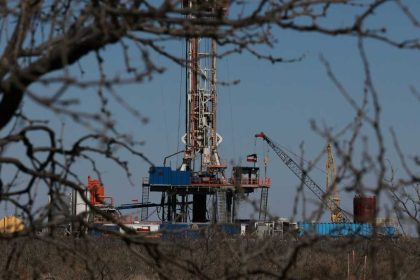 Energy industry meets after Trump tears up US green agenda
