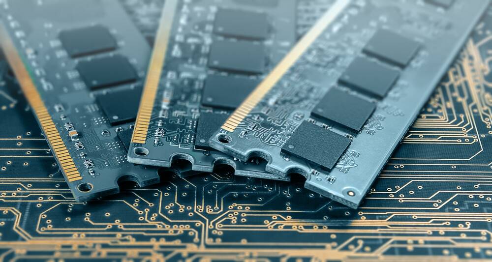 DIMM techies weren’t allowed to leave the building until proven to not be pilferers