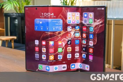 Foldable smartphone market in China grows 27% in 2024, Huawei dominates
