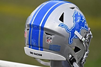 Former Viking Re-Signs with Lions