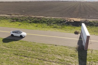 Tesla’s Self-Driving Fails the Wile E. Coyote Test