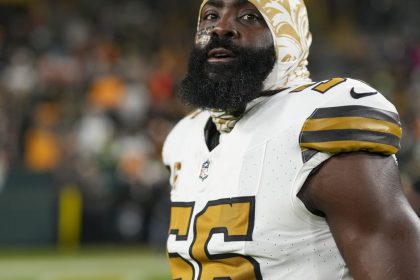 Saints restructure LB Demario Davis