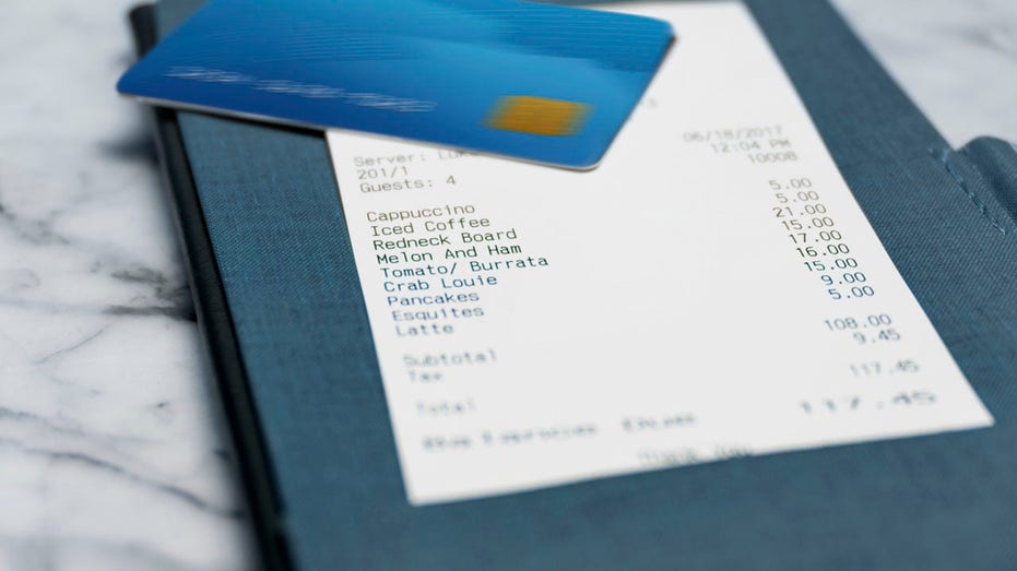 Florida could change service charges and auto gratuities amid today’s ‘tip fatigue’