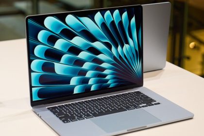 Our first look at Apple’s sky blue MacBook Air