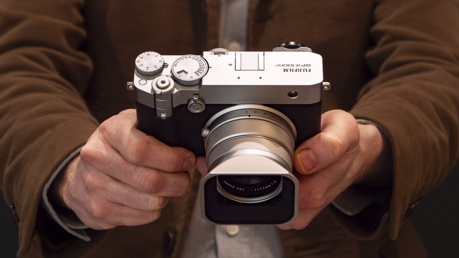 I tried Fujifilm’s new medium-format GFX100RF, and it could just be the most desirable compact camera ever