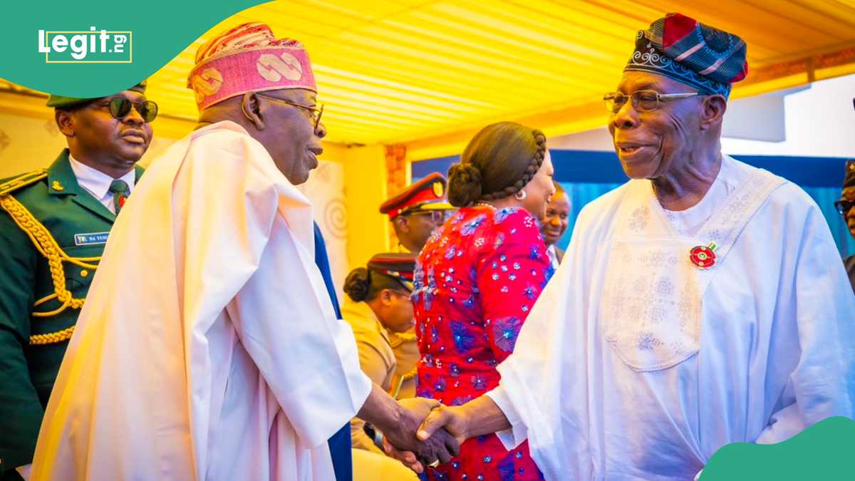 Drama has Tinubu fires one-on-one shot at Obasanjo in trending old video