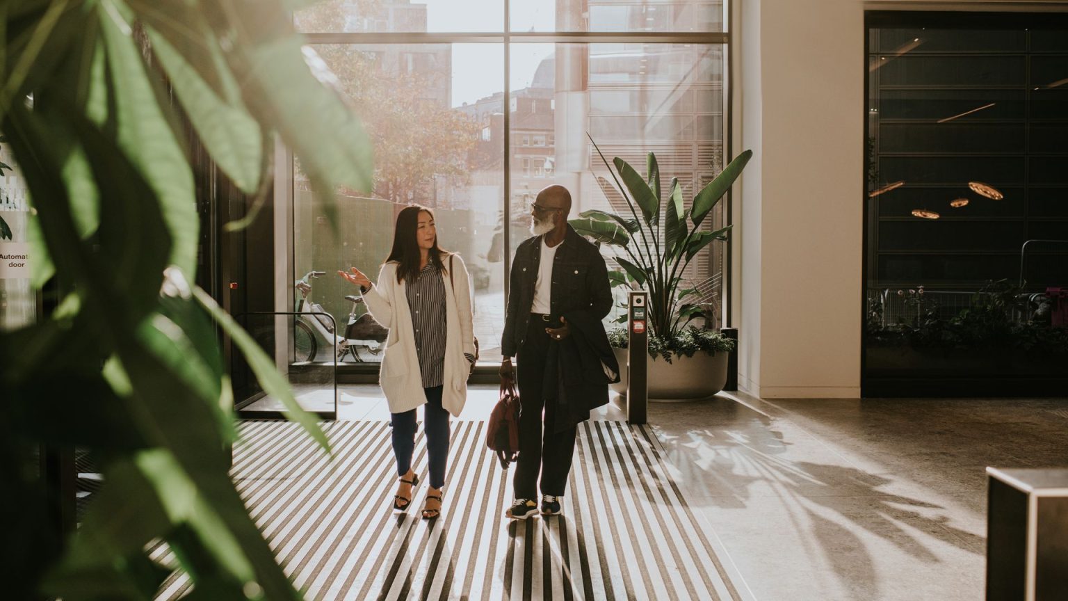 Love after loss: 9 therapist-approved tips for finding love again