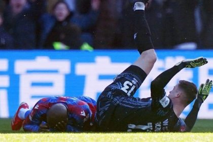 Phillipe Mateta backs Millwall goalkeeper after life-threatening injury