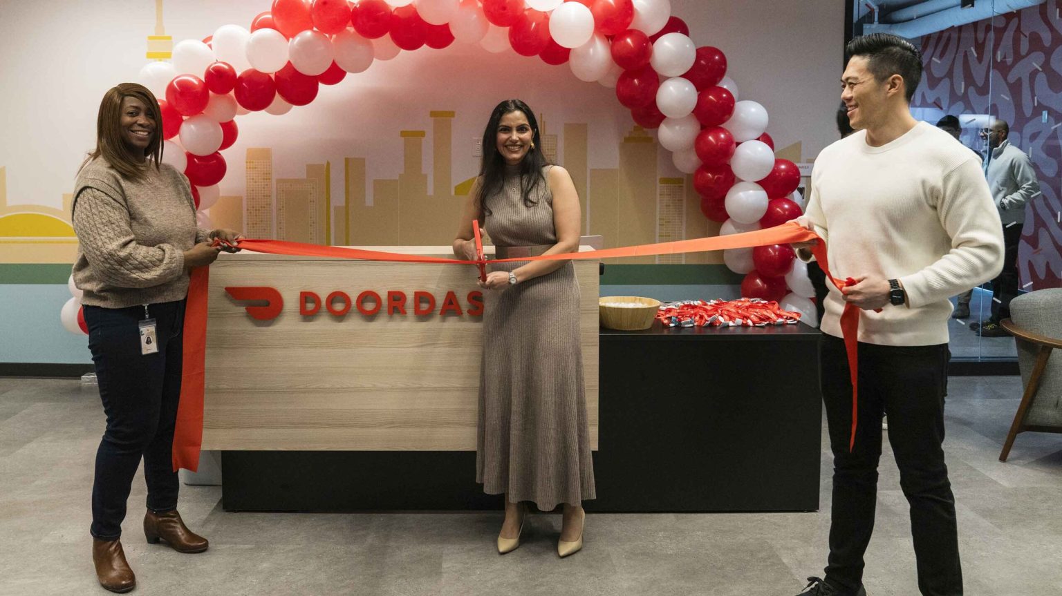 DoorDash opens big new office in Toronto’s Entertainment District