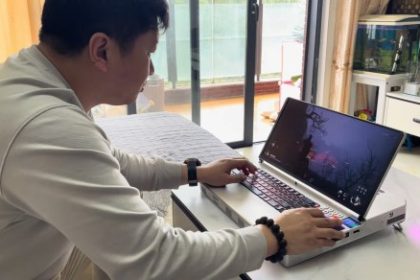 Water-cooled ‘laptop’ can house desktop parts, because why not