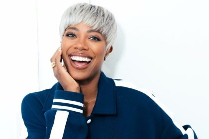 Netflix’s “Pop the Balloon LIVE” Brings Dating Drama to Your Screen With Yvonne Orji as Host