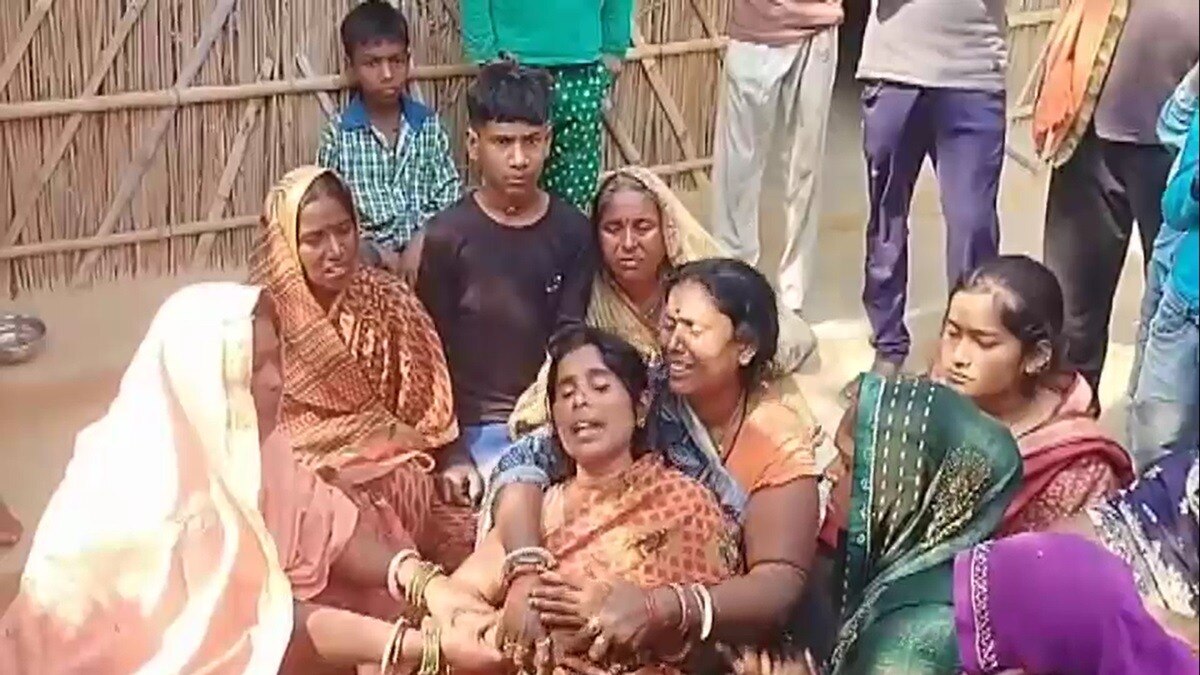 निसंतान चाचा-चाची ने लिया था गोद, दिल्ली स्टेशन पर हुई भगदड़ में गई जान