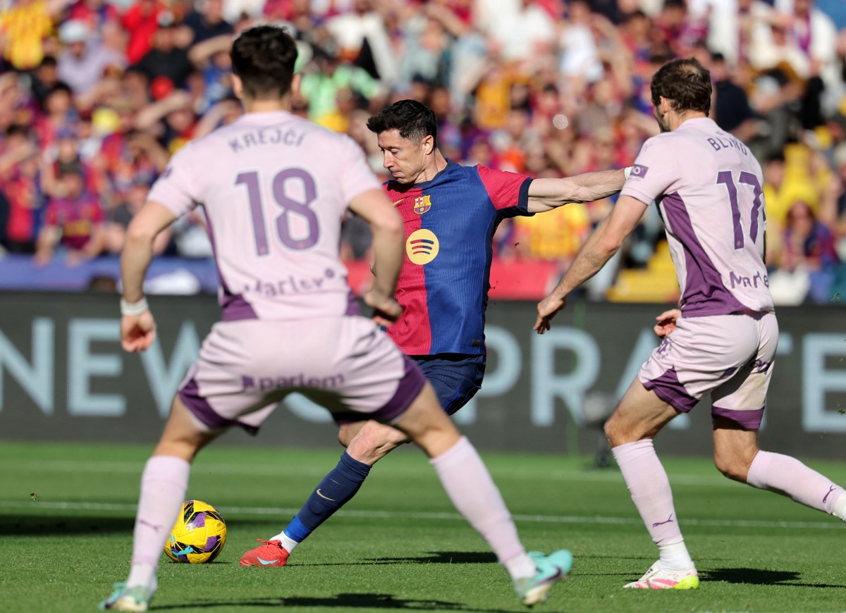 La Liga: Barcelona thrash Girona 4-1 to reclaim top spot