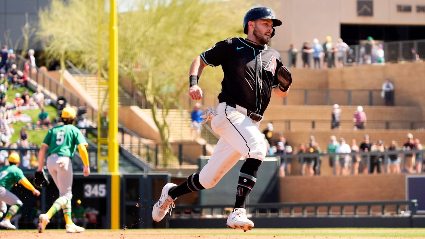Arizona Diamondbacks Infielder Opts Out of Contract