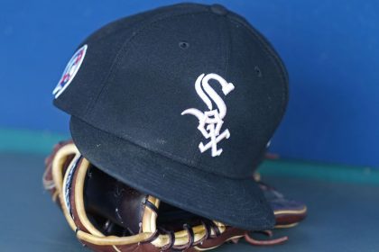 Books set historically low win total for White Sox