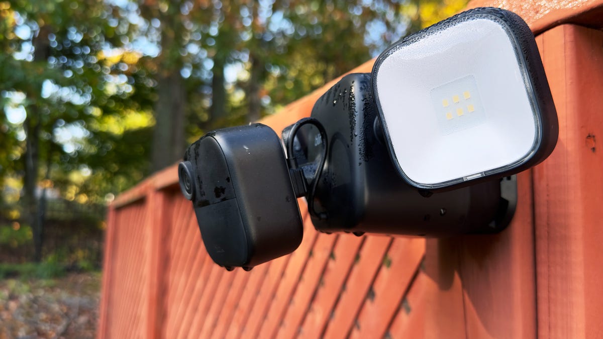 This $87 battery floodlight camera is just what my dark yard needed