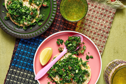 CORN THINS Slices with Tabouli