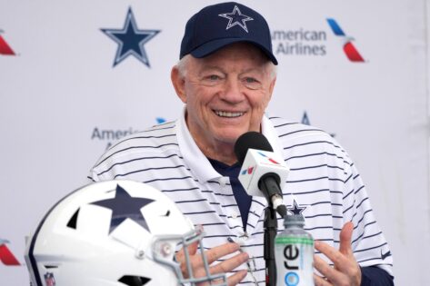 Jerry Jones’ Contract Plans for 4 Cowboys Confirmed As Cowboys Want RB and Pass Rusher in NFL Draft 2025
